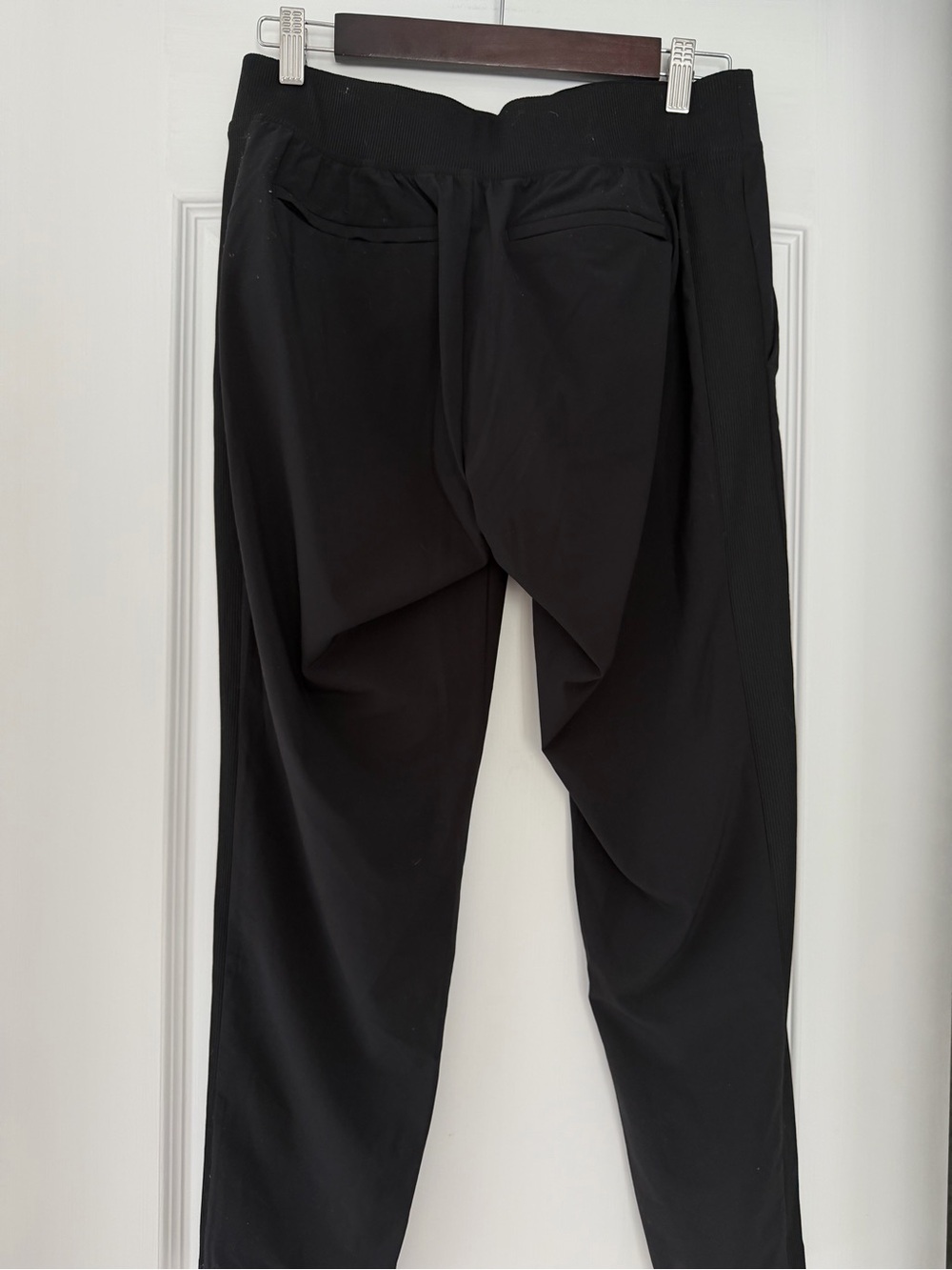 Athleta Brooklyn Ankle Pant 4P Black Petite Travel Lightweight Notch Hem - Picture 3 of 7
